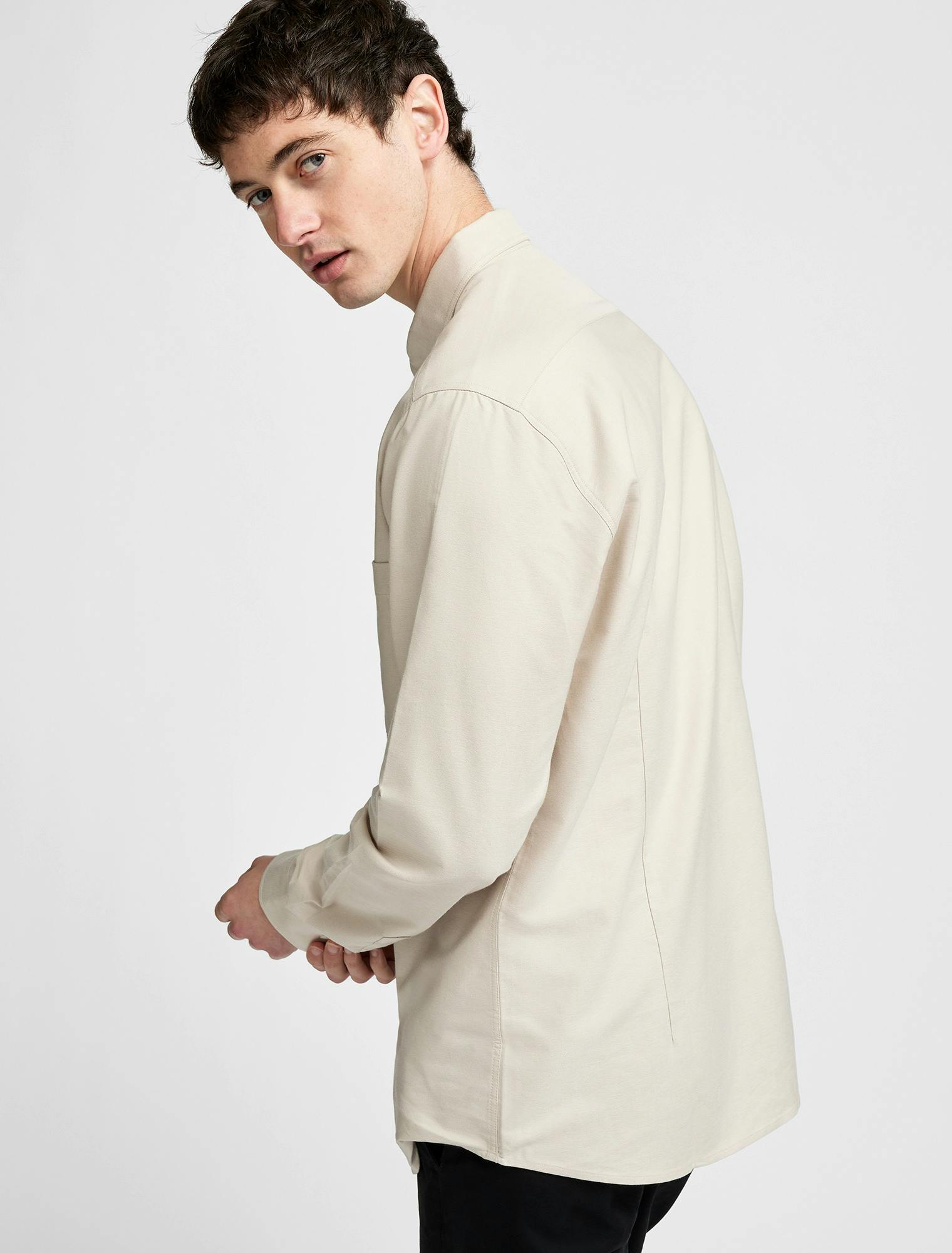 Men's Smith Oxford Long Sleeve Shirt in Oatmeal cotton