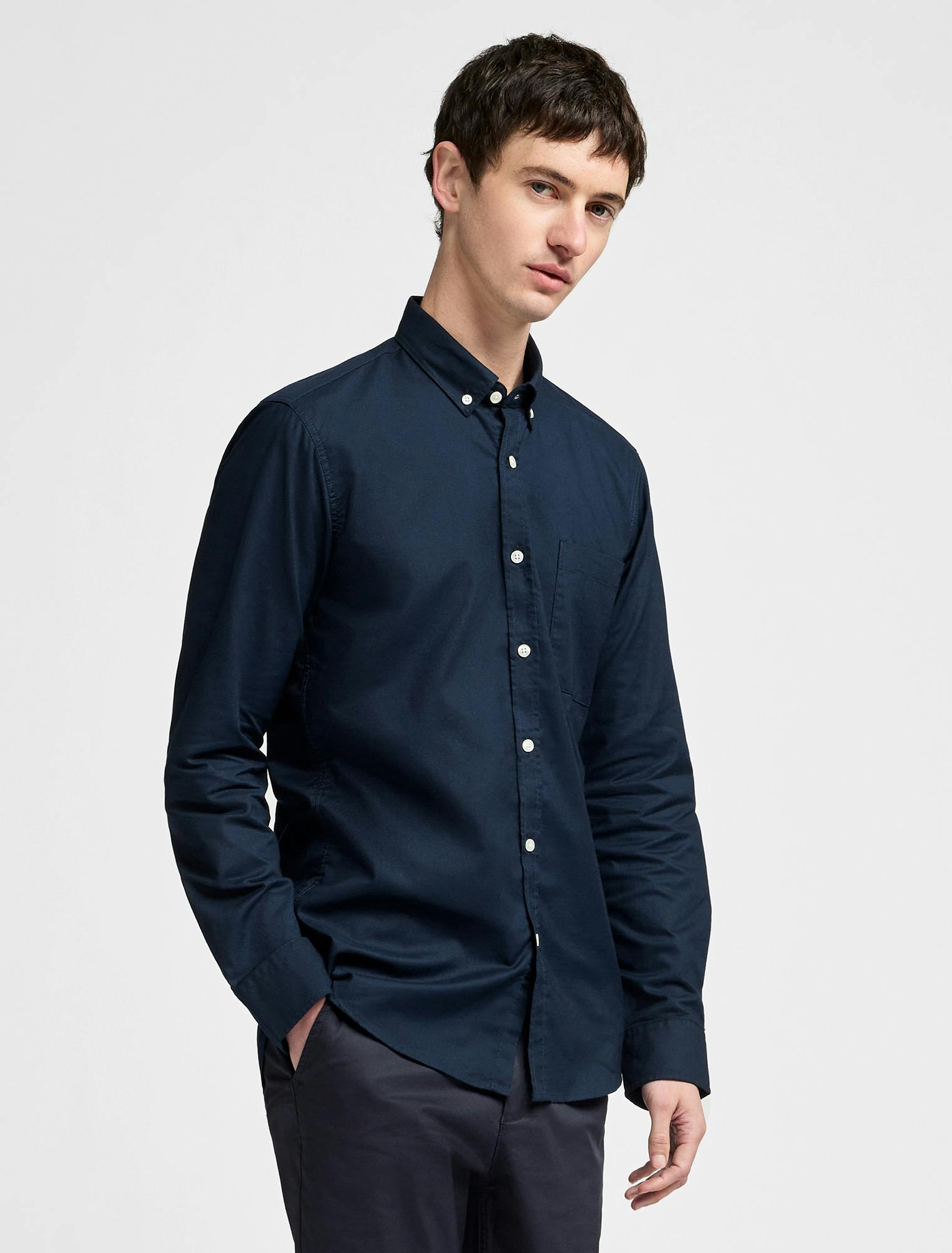 Men's Smith Long Sleeve Oxford Shirt - Navy Blue with White Buttons